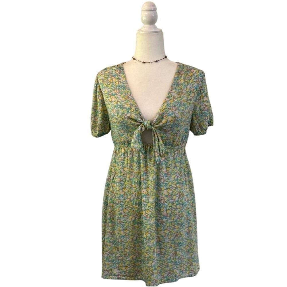 BP. Green Floral Rayon Tie Front Cutout Empire Waist Dress Short Sleeve Boho M